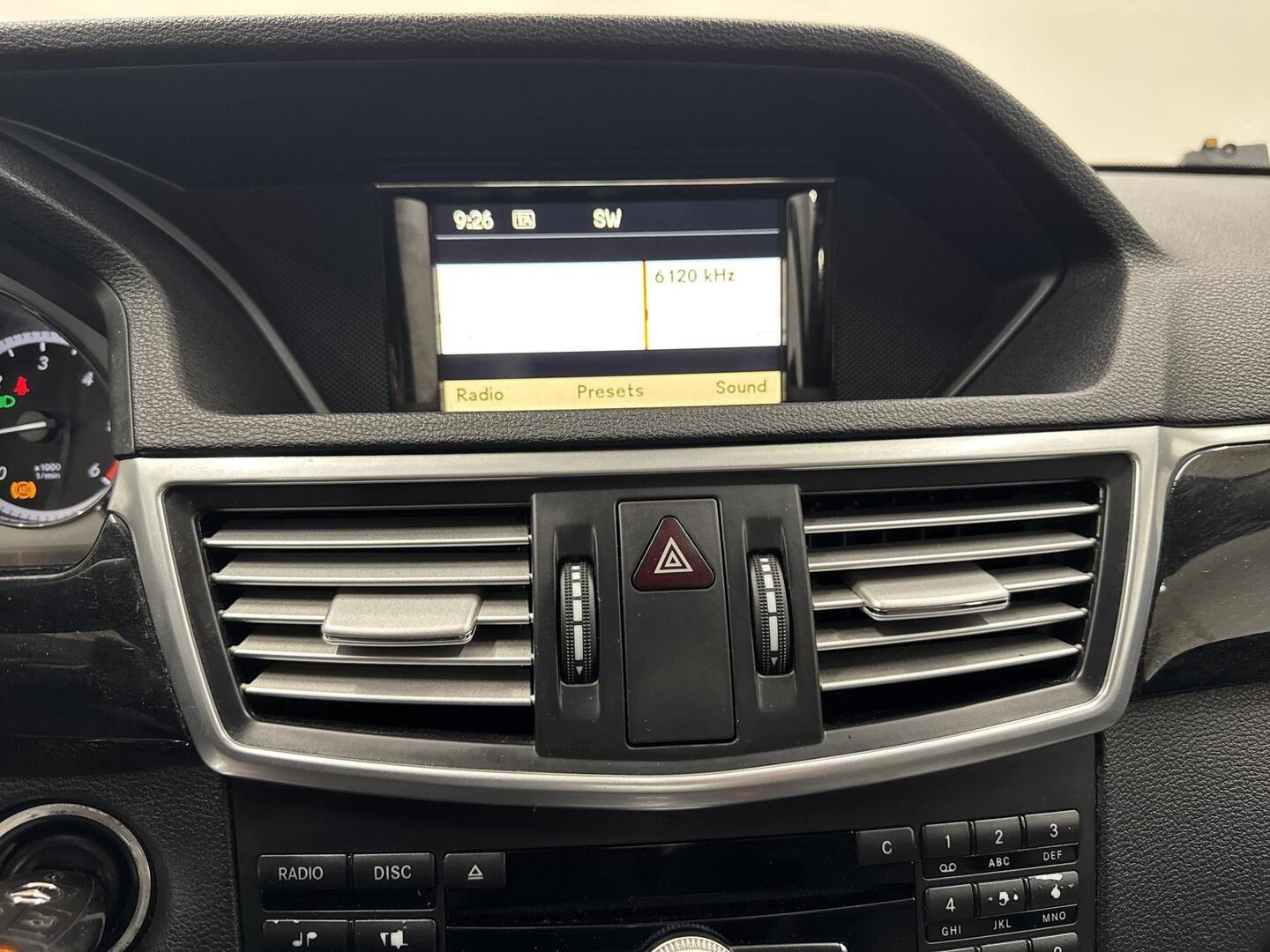 MERCEDES-BENZ E 2012