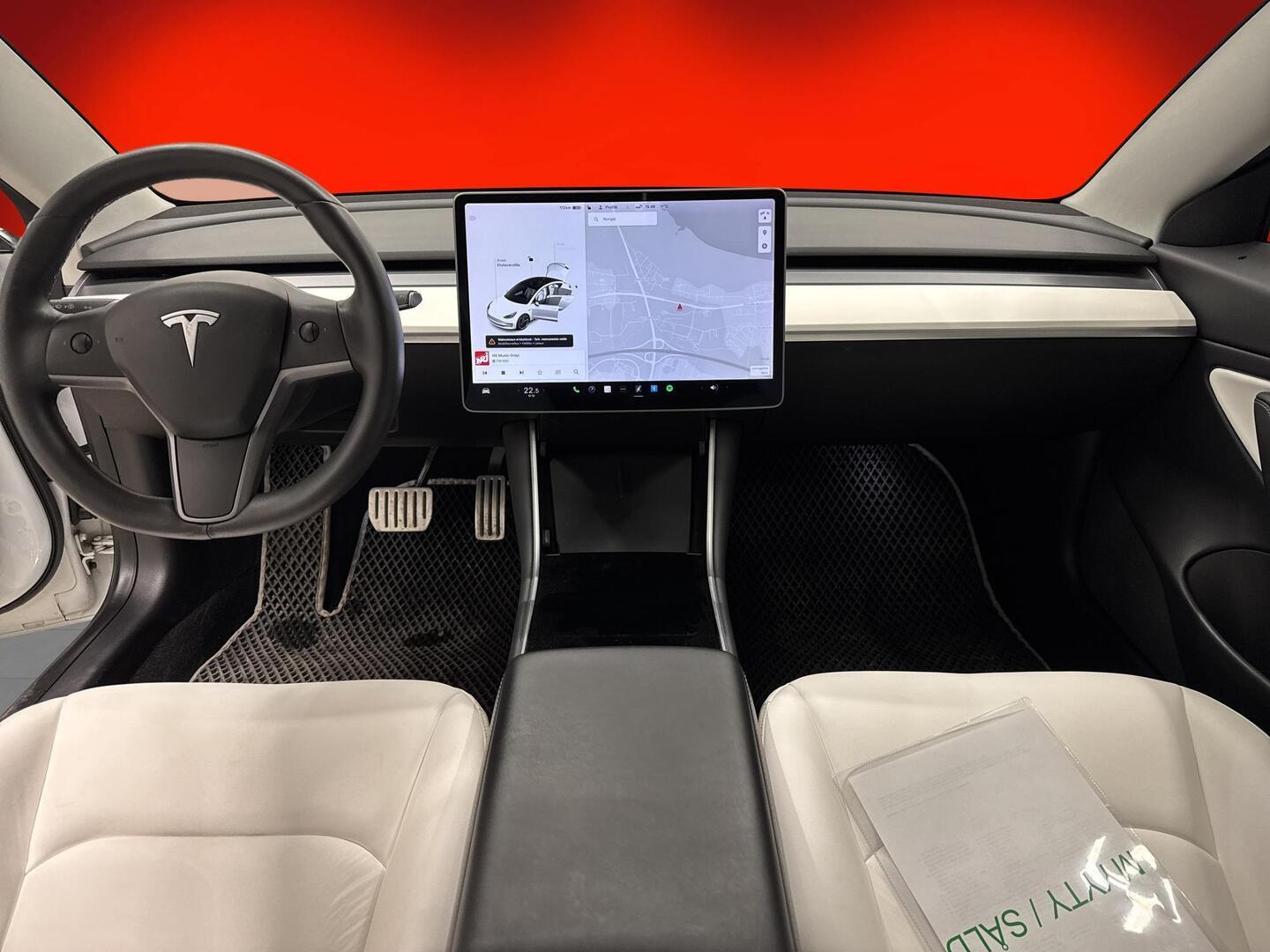 TESLA Model 3 2020