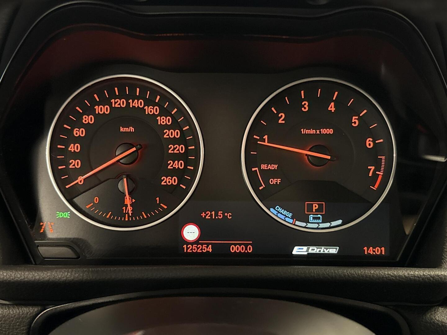 BMW 225 2016