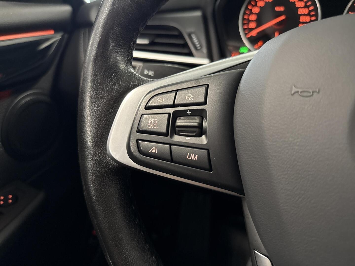 BMW 225 2016
