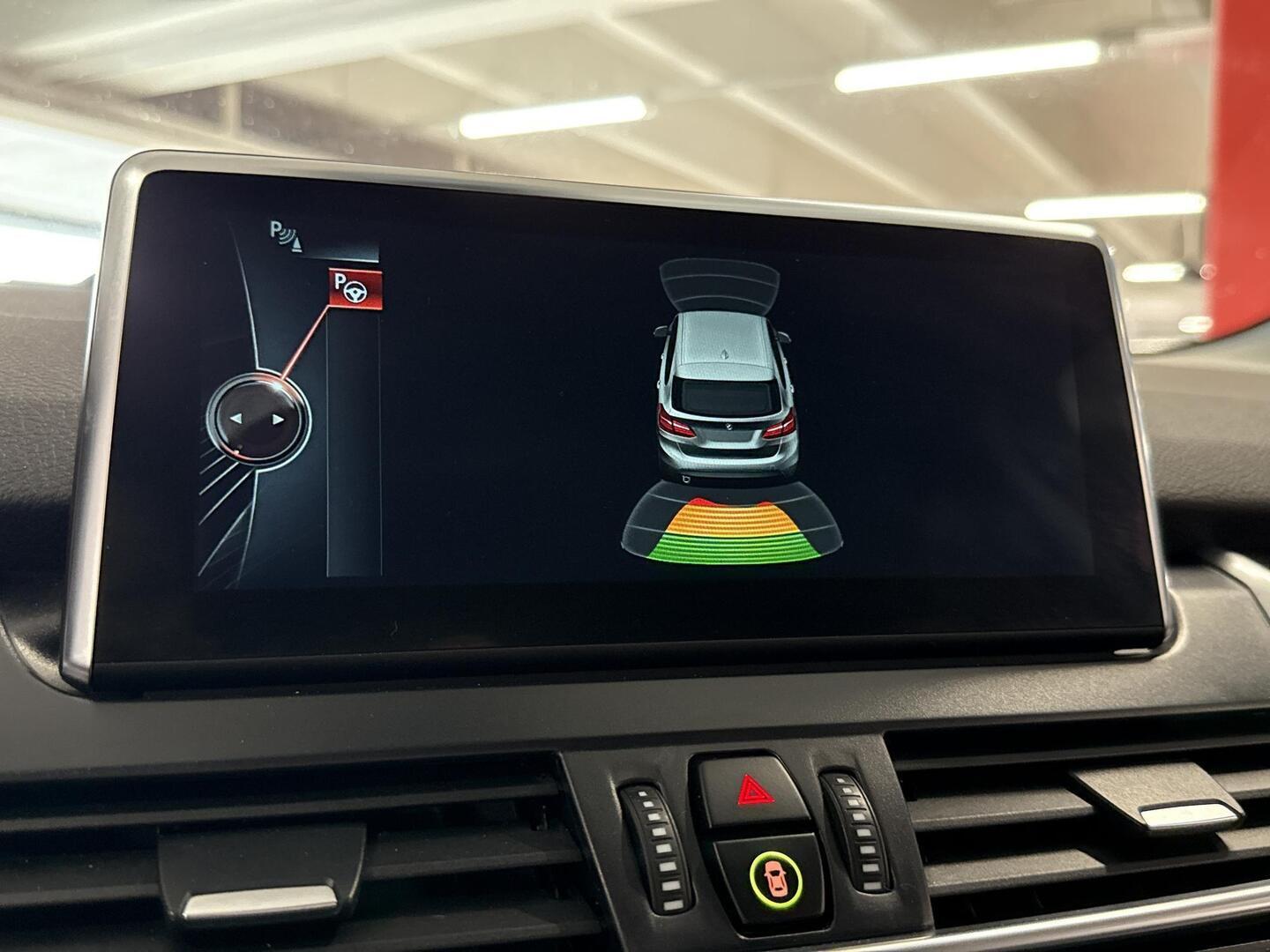 BMW 225 2016