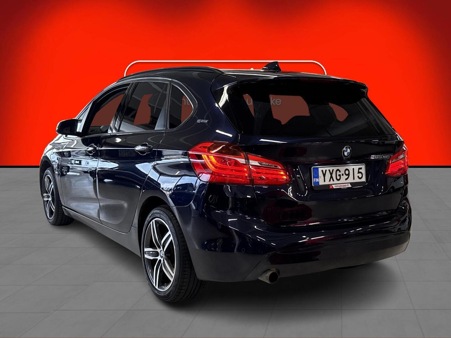 BMW 225 2016