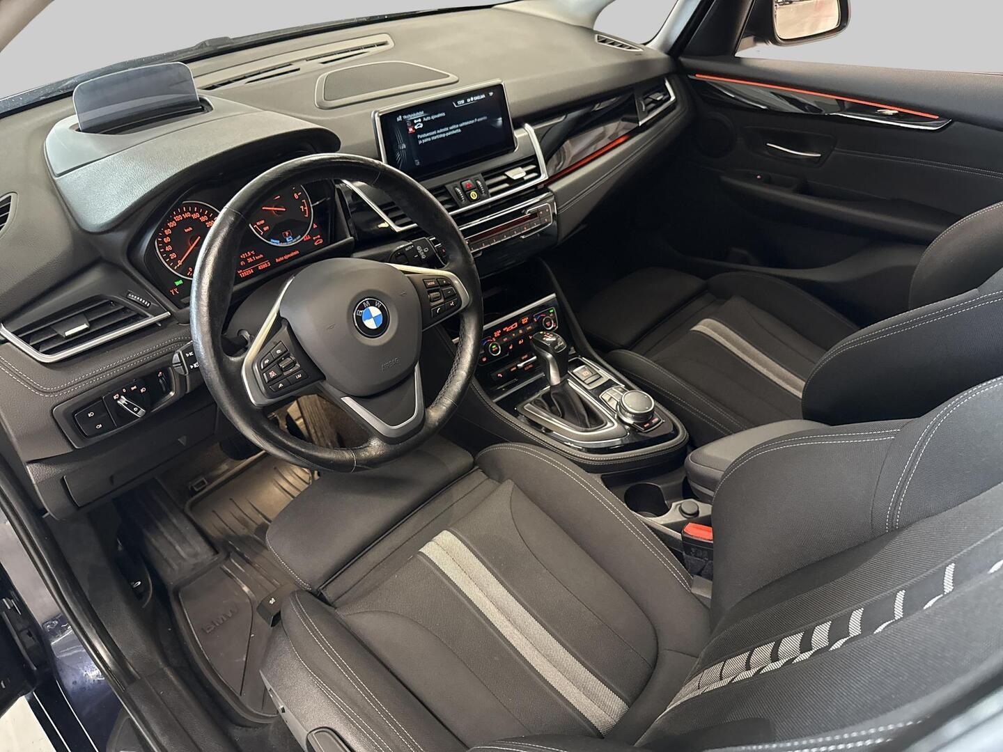 BMW 225 2016