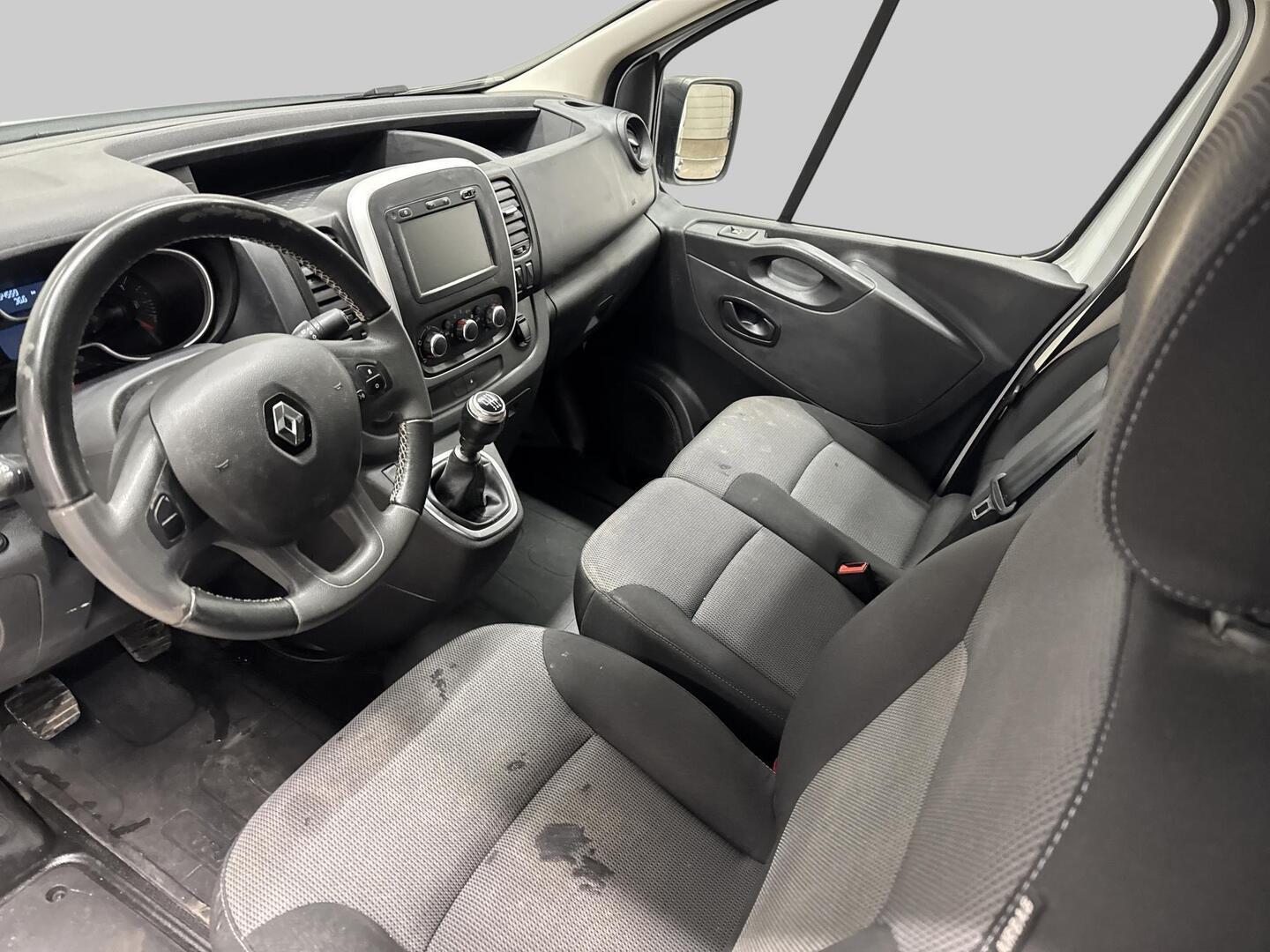 RENAULT Trafic 2021