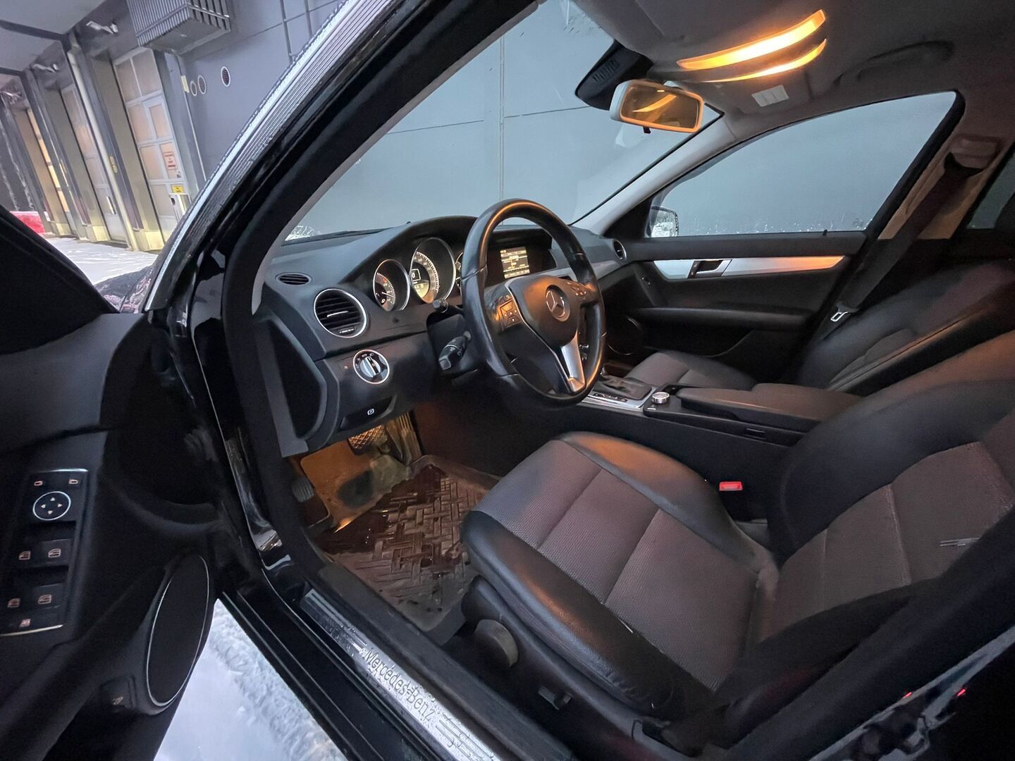 MERCEDES-BENZ C 2013