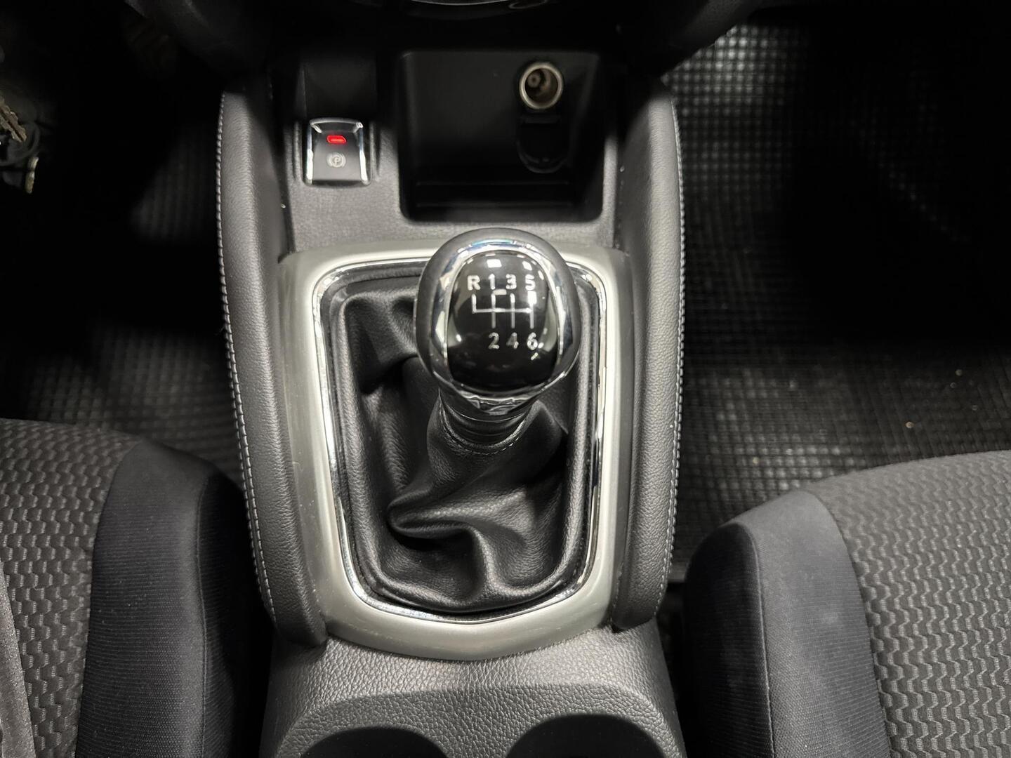 NISSAN Qashqai 2014