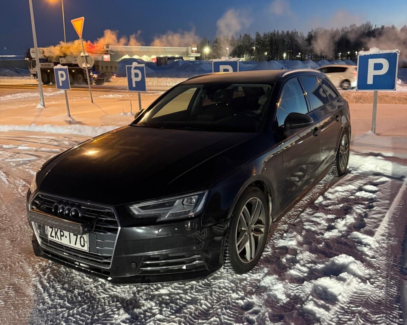 AUDI A4 2016