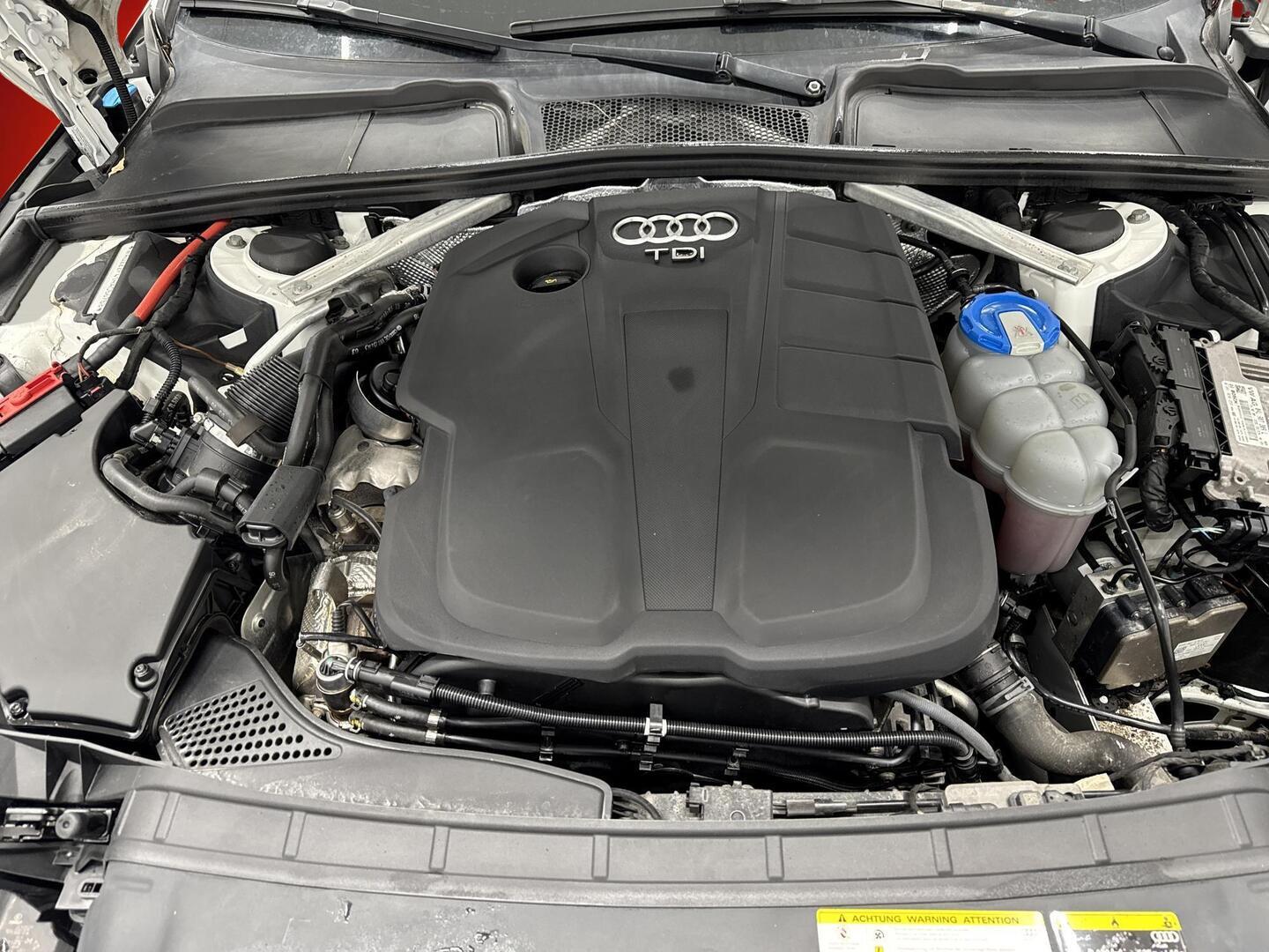 AUDI A4 2016
