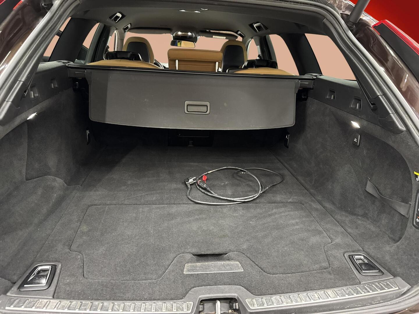 VOLVO V90 Cross Country 2017