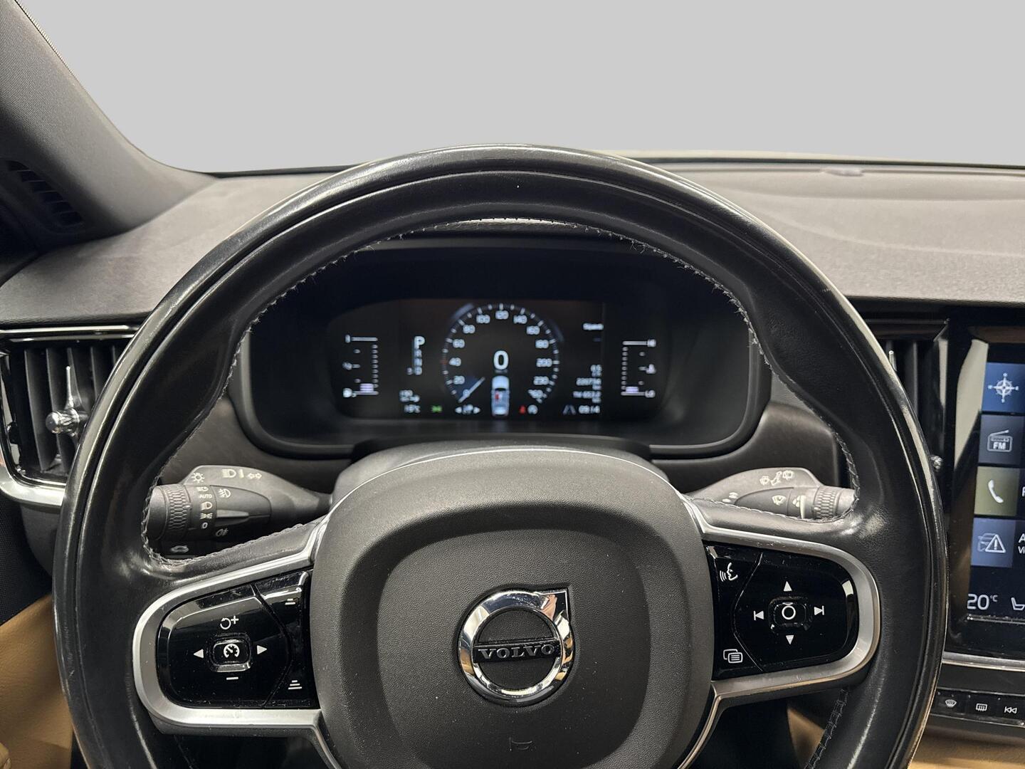 VOLVO V90 Cross Country 2017