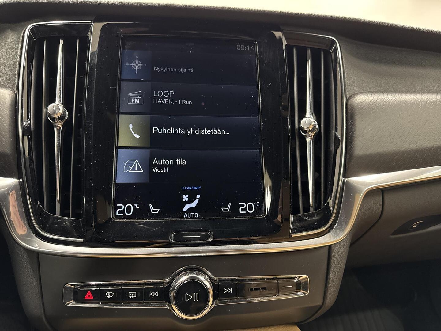 VOLVO V90 Cross Country 2017