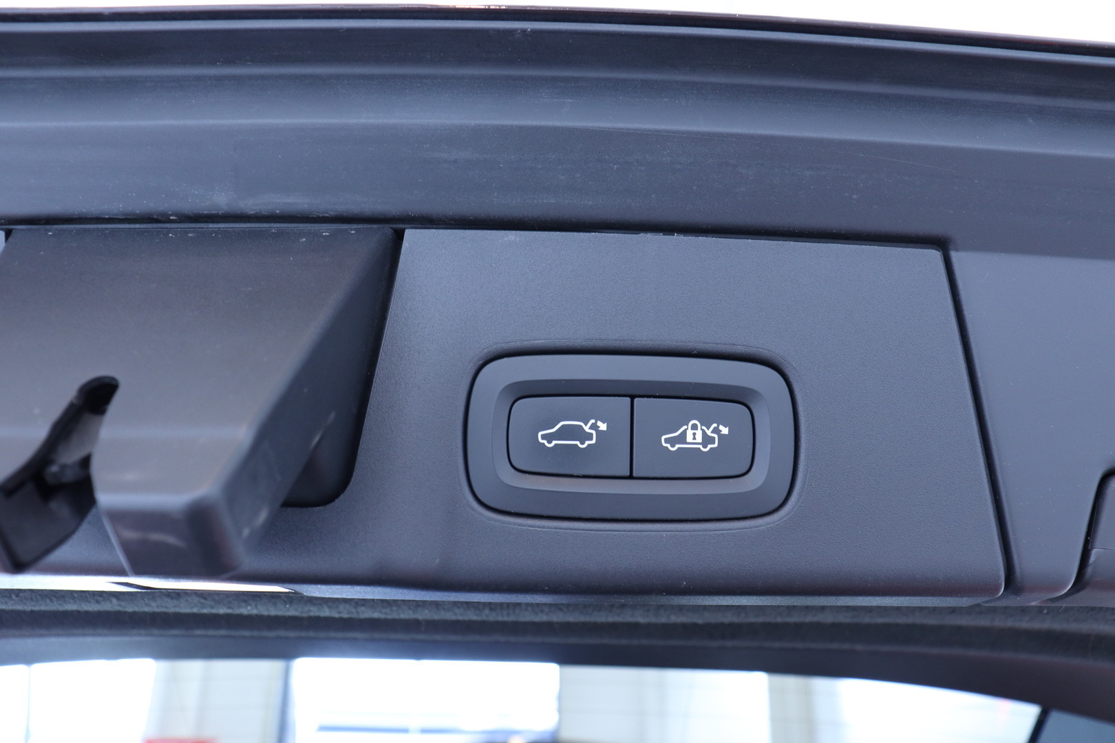 VOLVO V90 Cross Country 2017