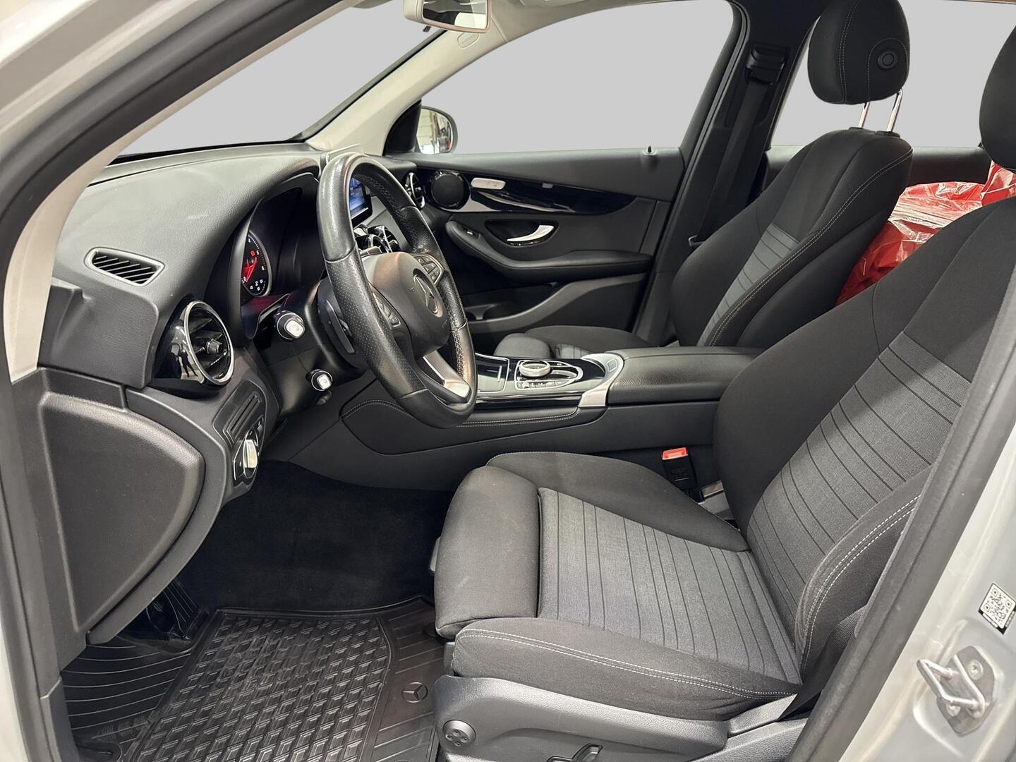 MERCEDES-BENZ GLC 2018