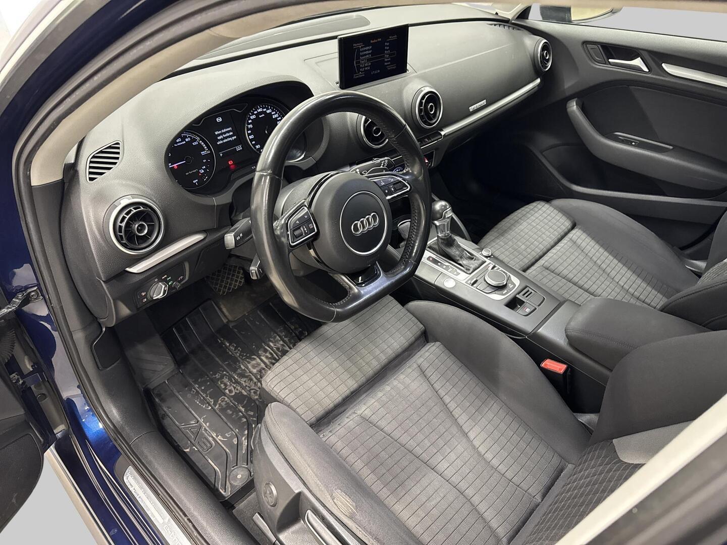 AUDI A3 2015