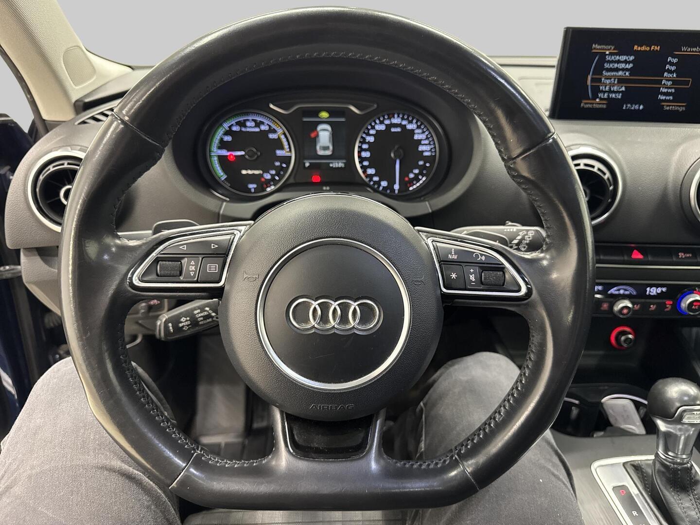 AUDI A3 2015