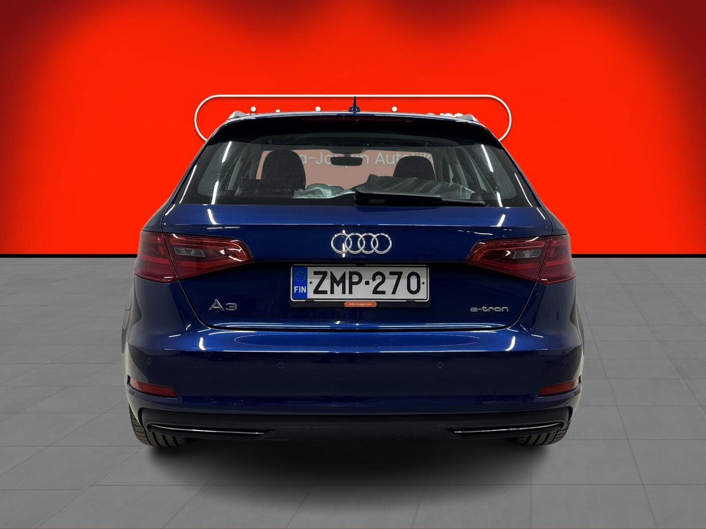AUDI A3 2015
