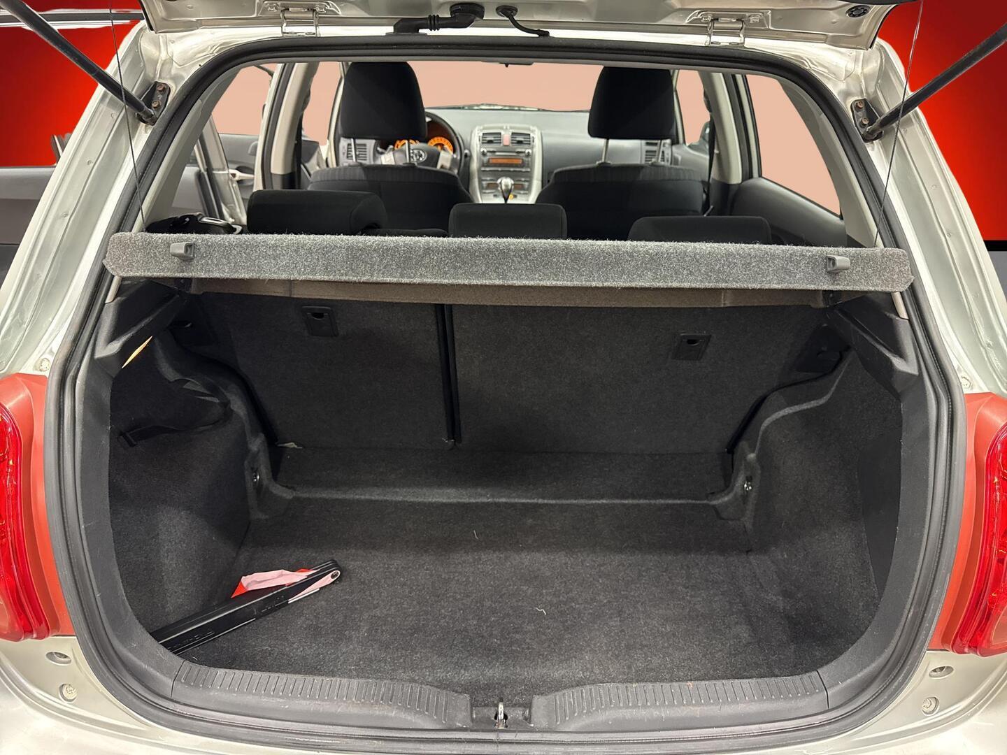TOYOTA Auris 2007