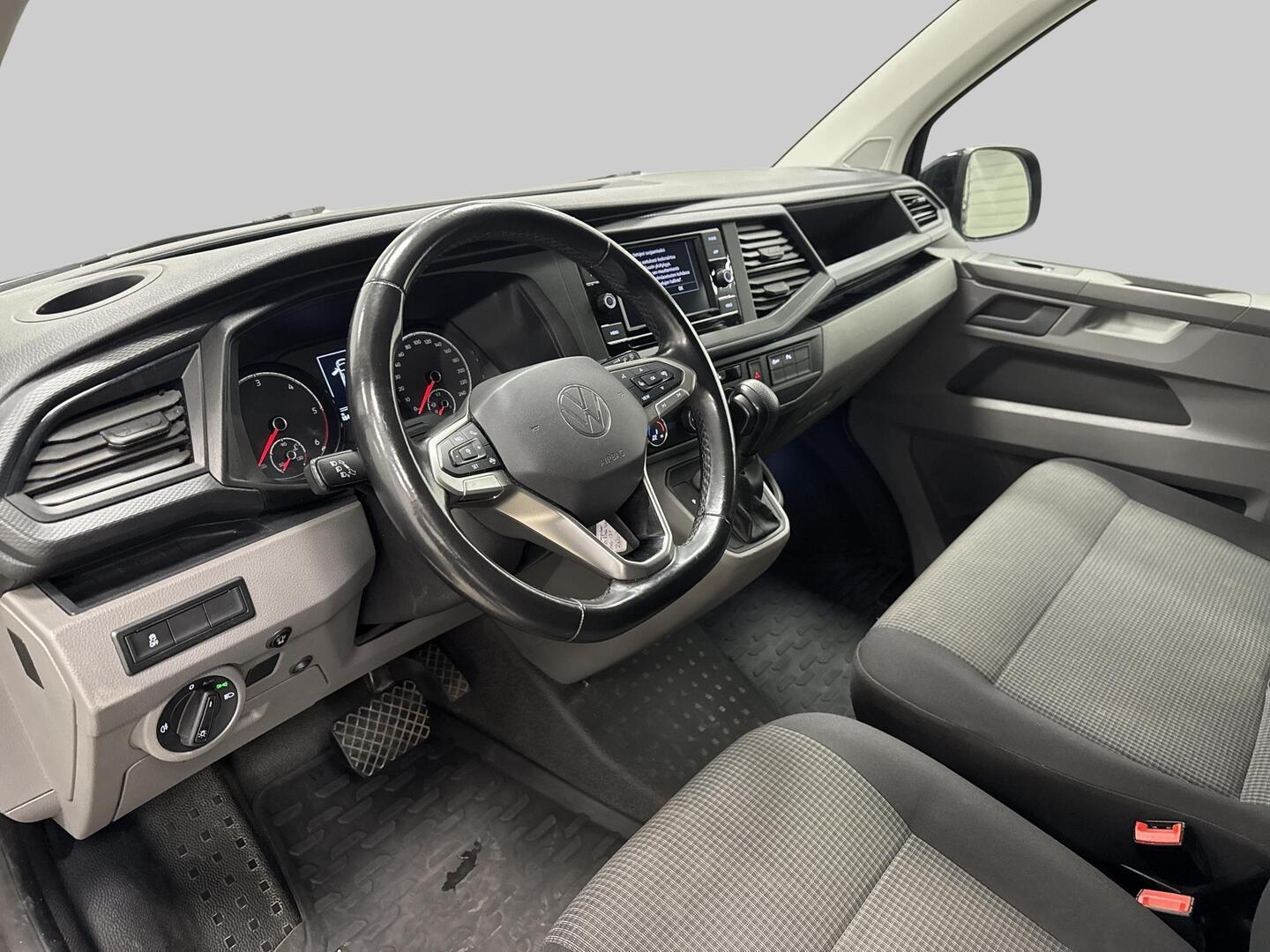 VOLKSWAGEN Transporter 2021