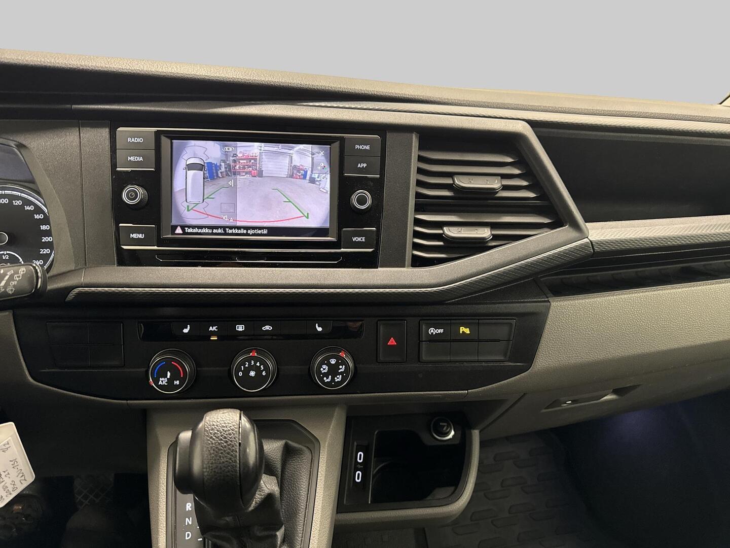 VOLKSWAGEN Transporter 2021