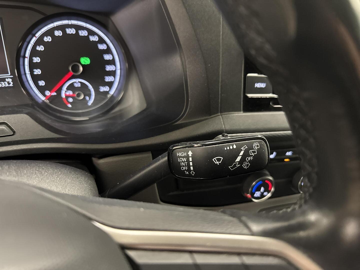 VOLKSWAGEN Transporter 2021