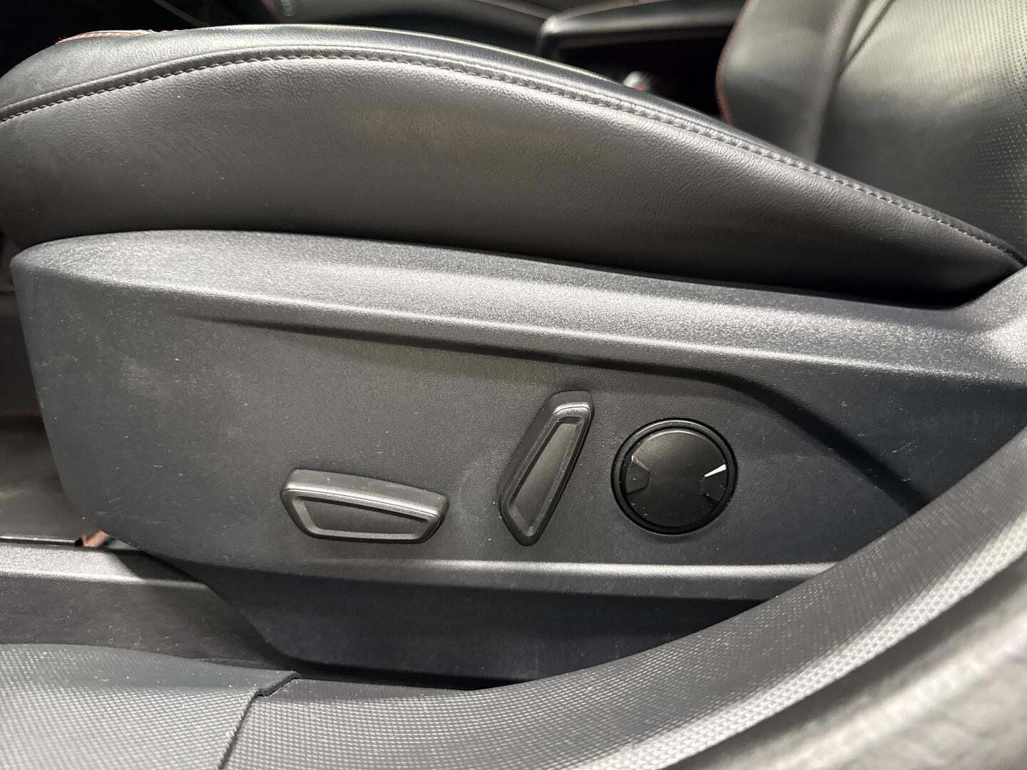 FORD Mustang Mach-E 2022