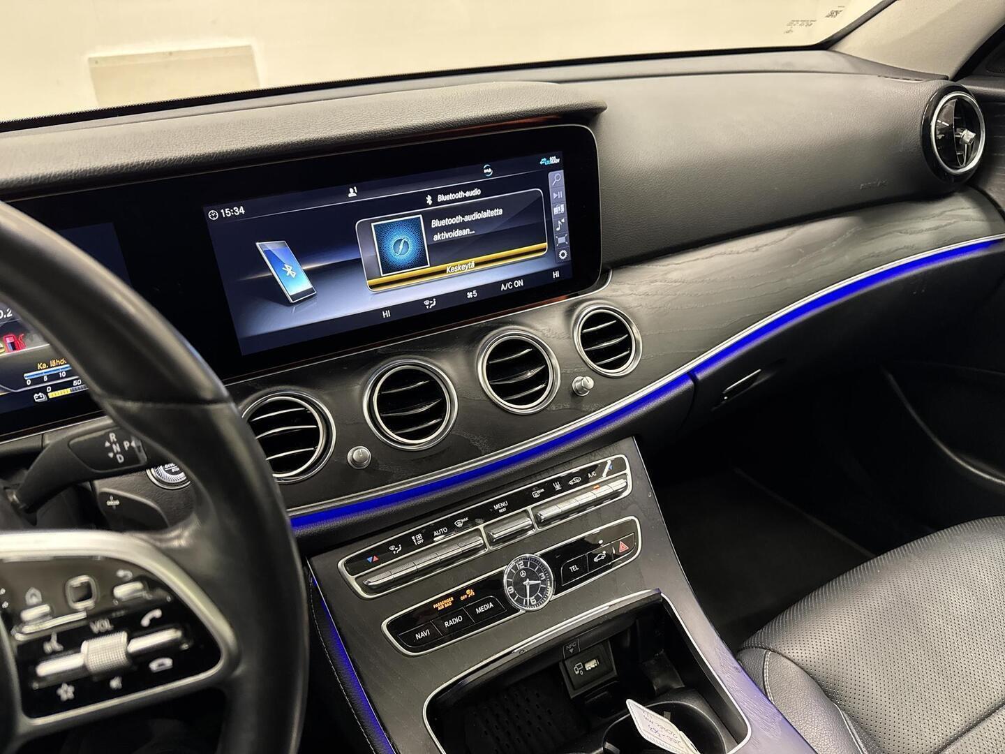 MERCEDES-BENZ E 2019