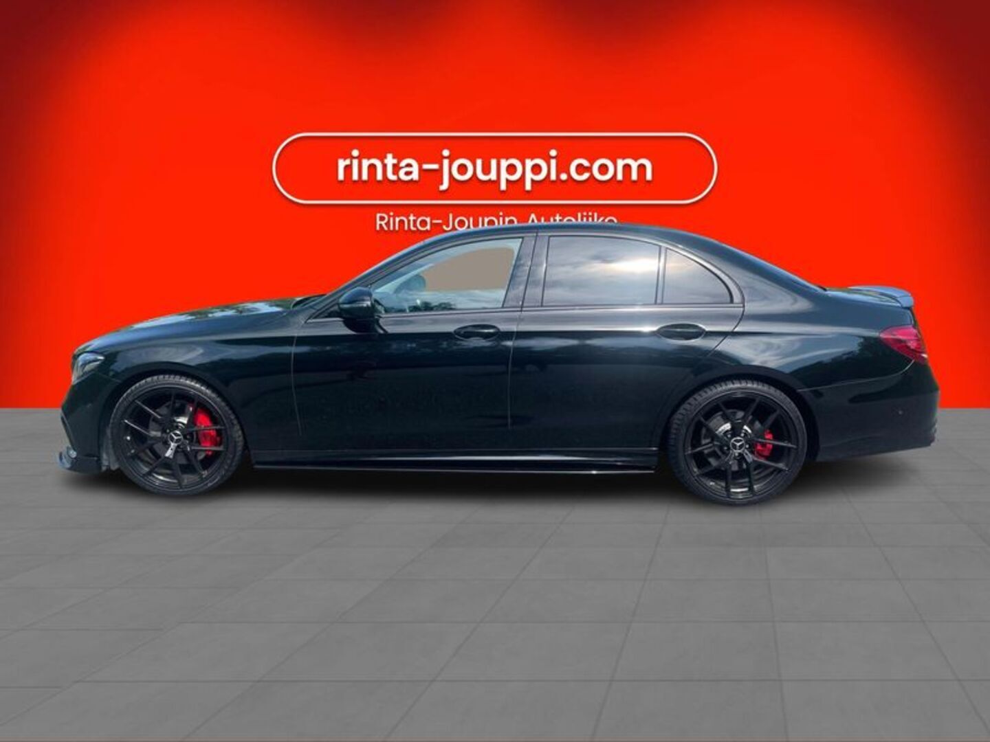 MERCEDES-BENZ E 2019