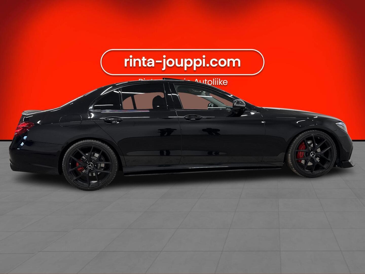 MERCEDES-BENZ E 2019