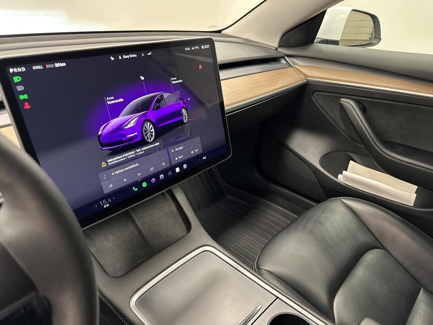 TESLA Model 3 2023