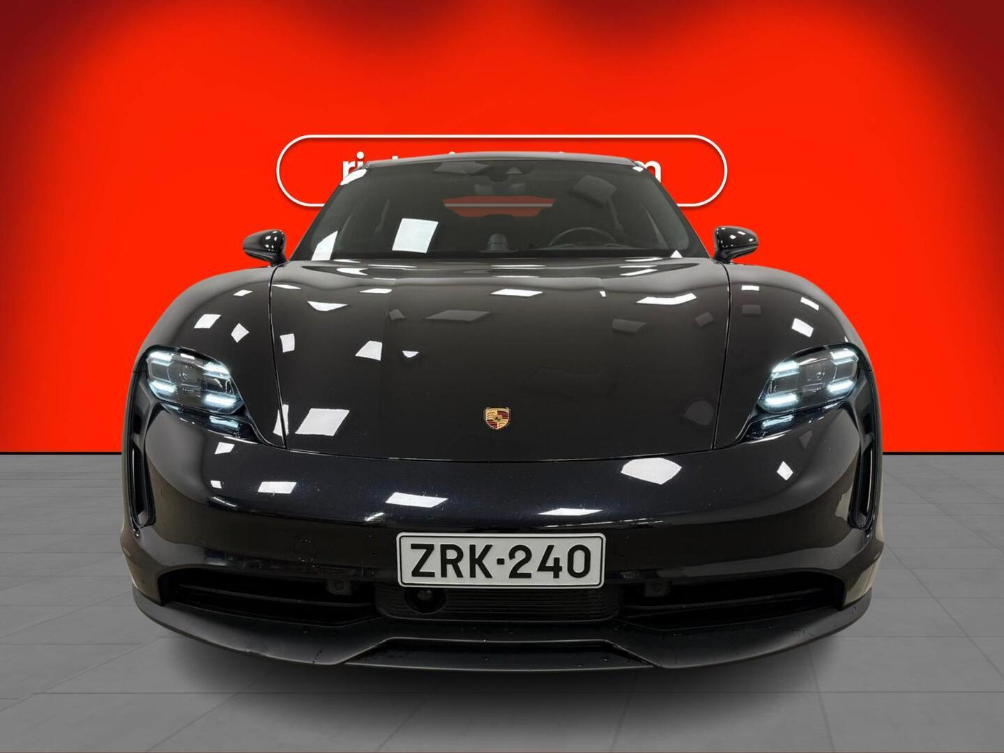 PORSCHE Taycan 2021
