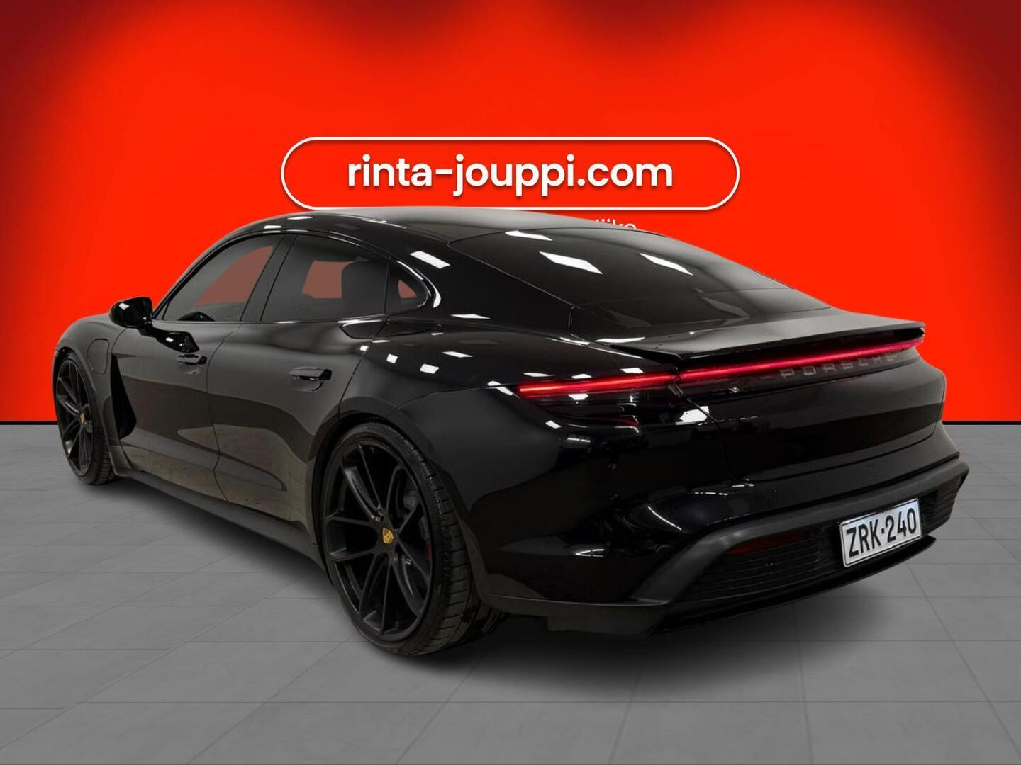 PORSCHE Taycan 2021