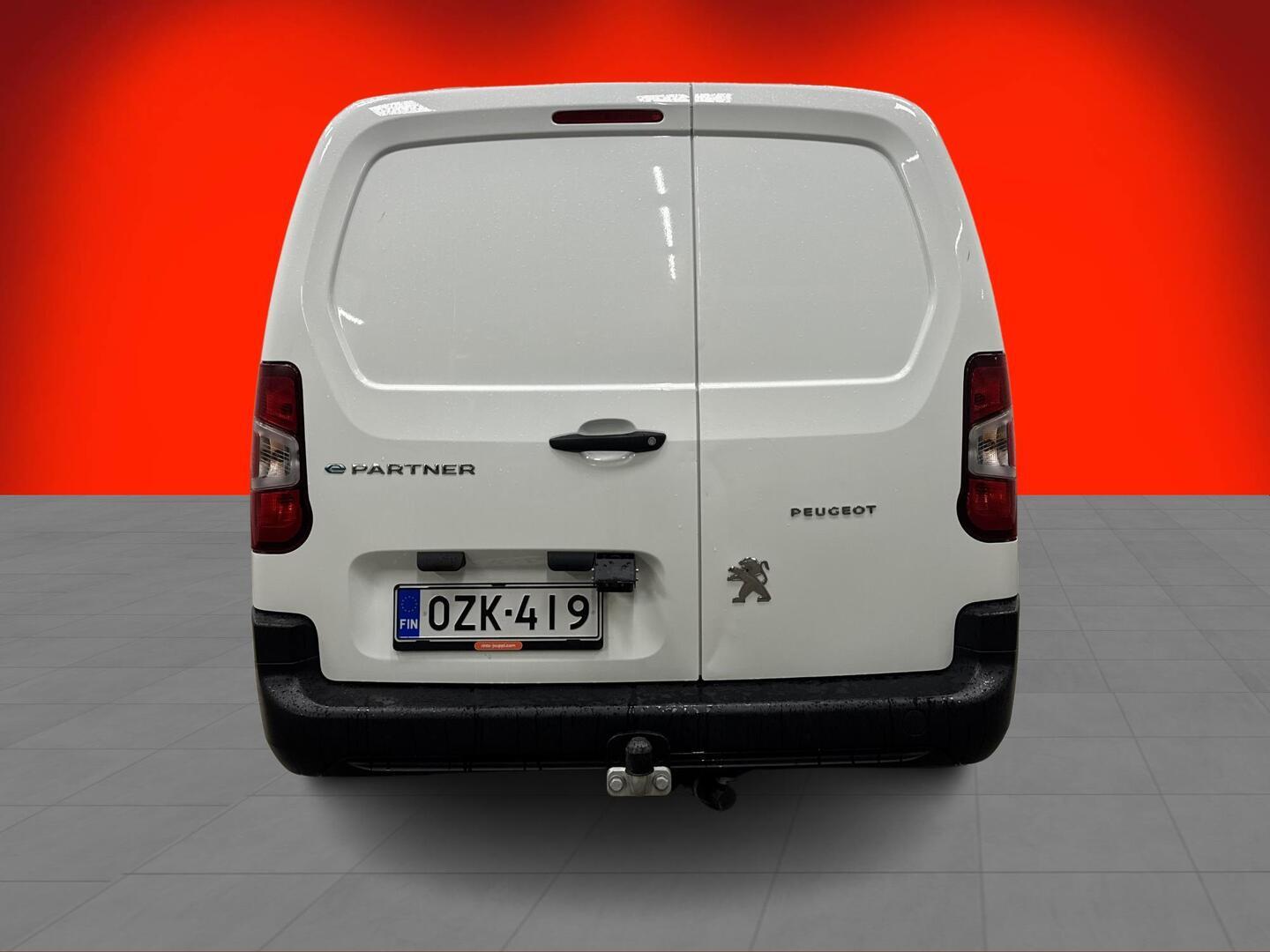 PEUGEOT E-PARTNER 2022