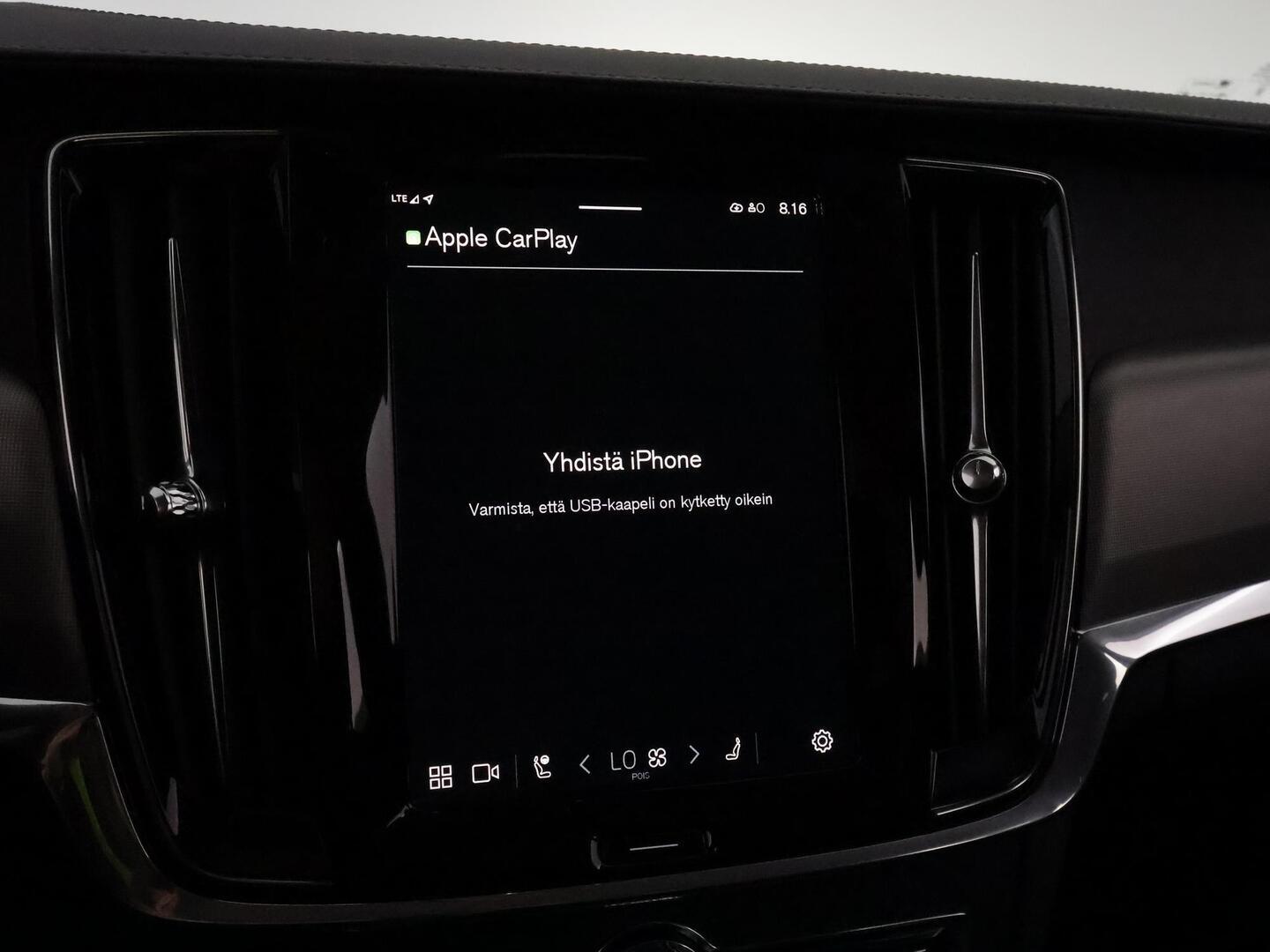 VOLVO V90 2025
