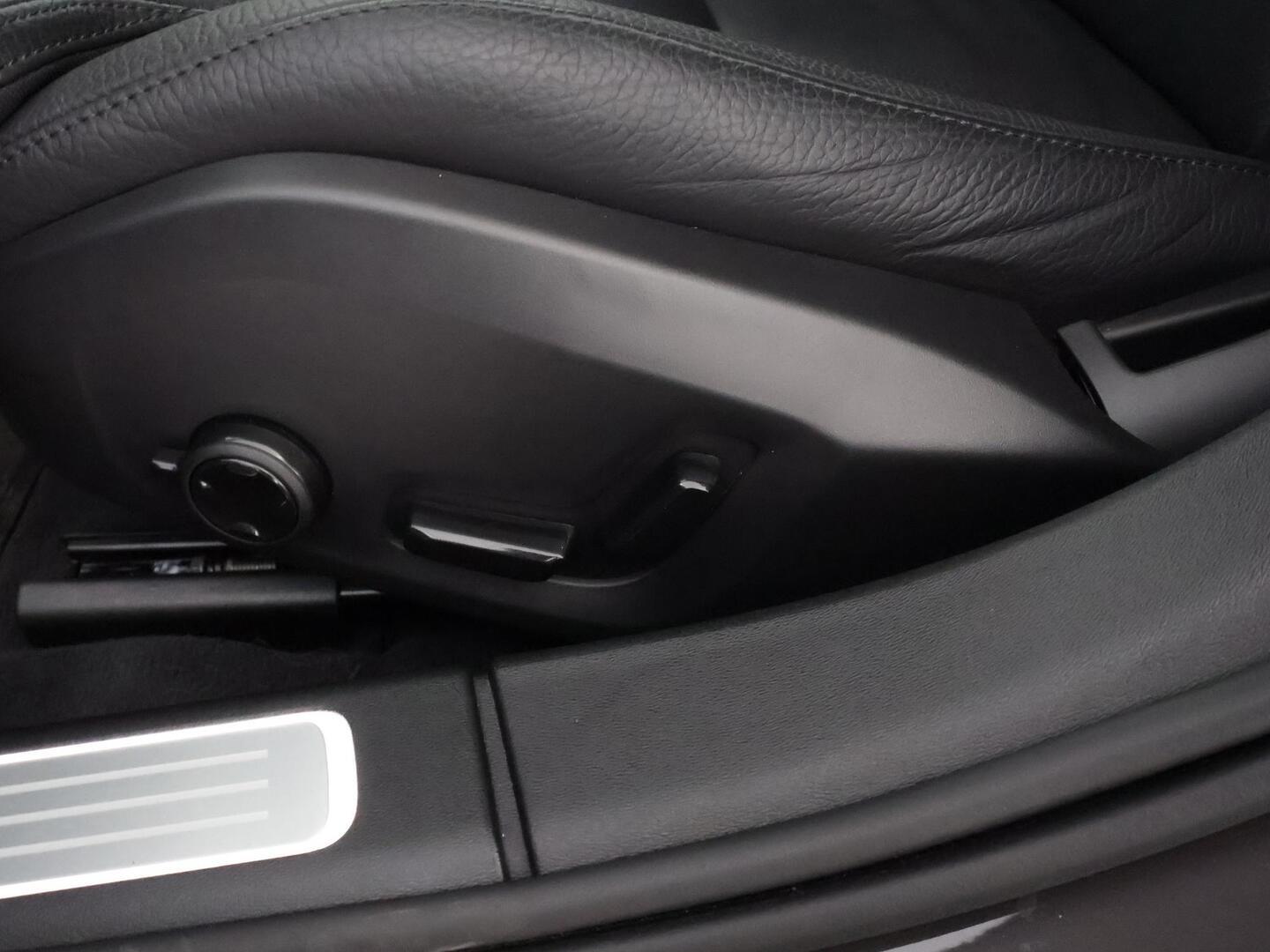 VOLVO V90 2025