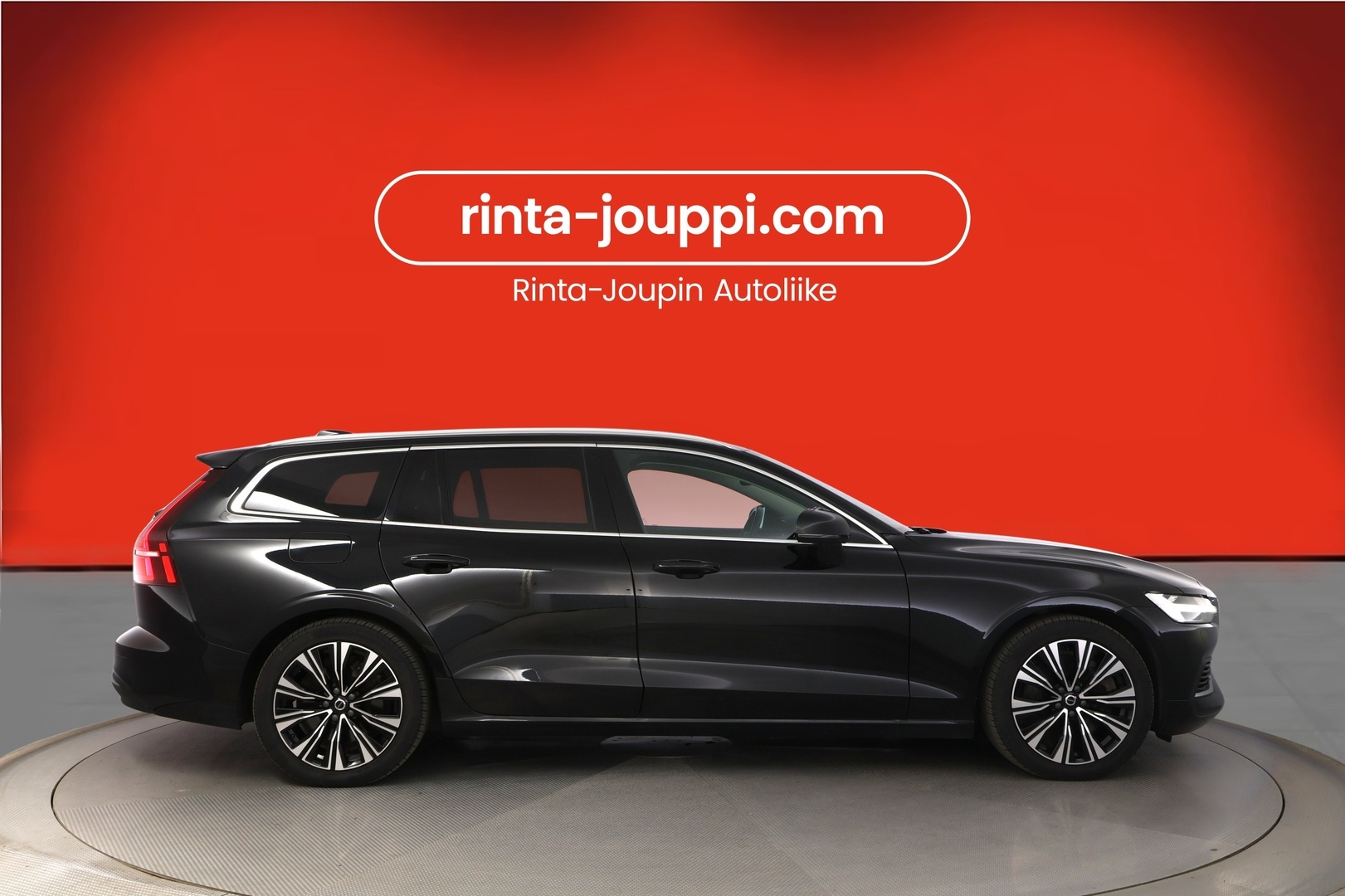 VOLVO V60 2023