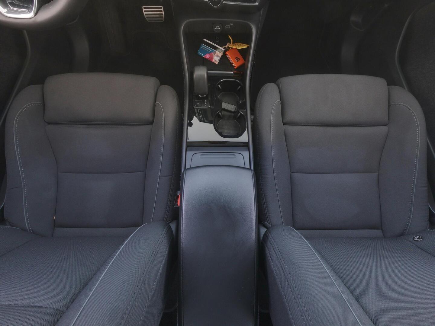 VOLVO XC40 2022