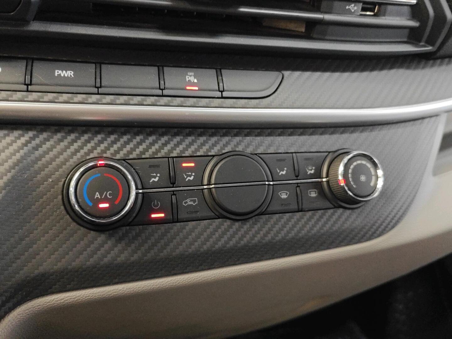 MAXUS DELIVER 9 2022