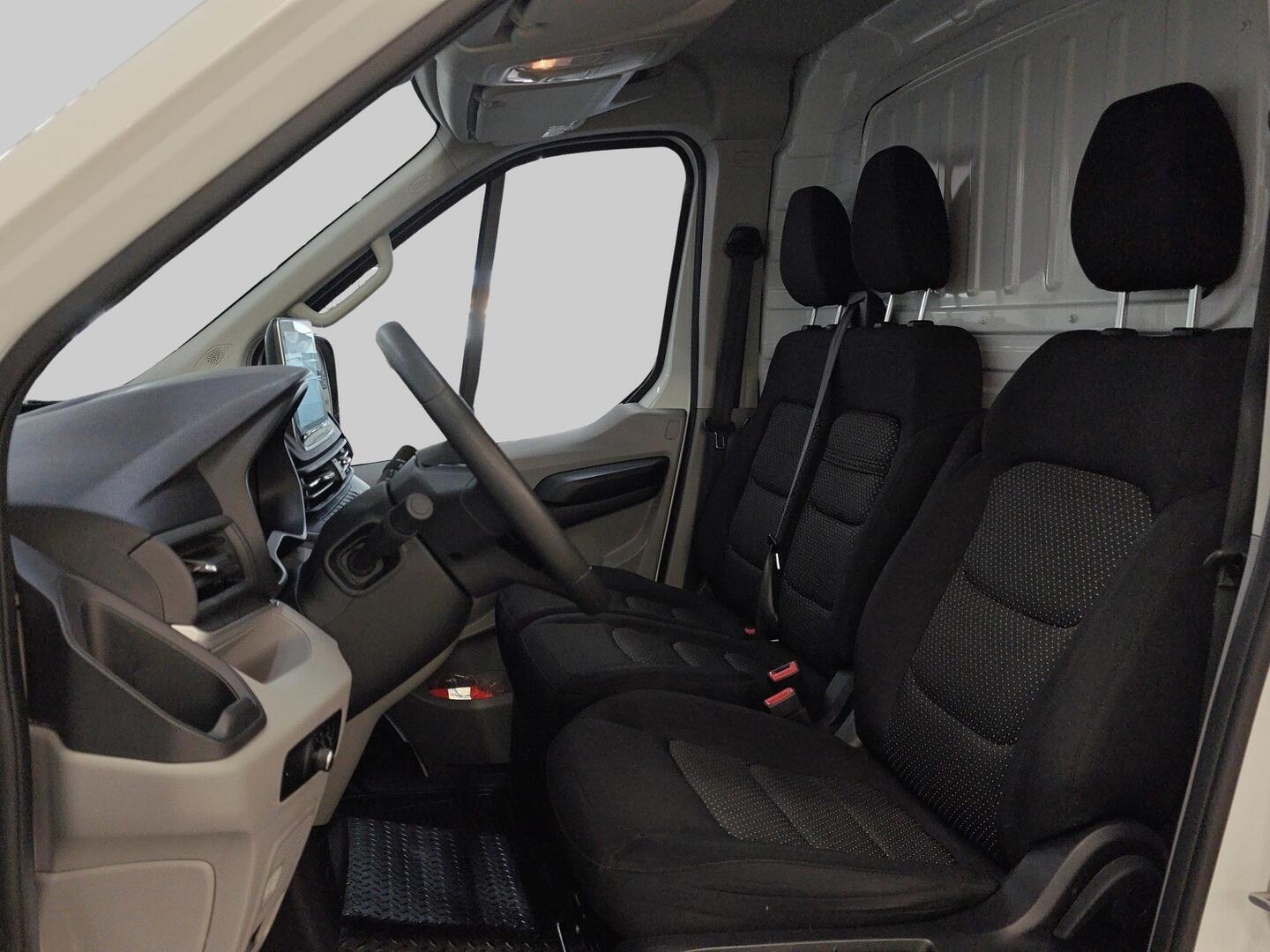 MAXUS DELIVER 9 2022