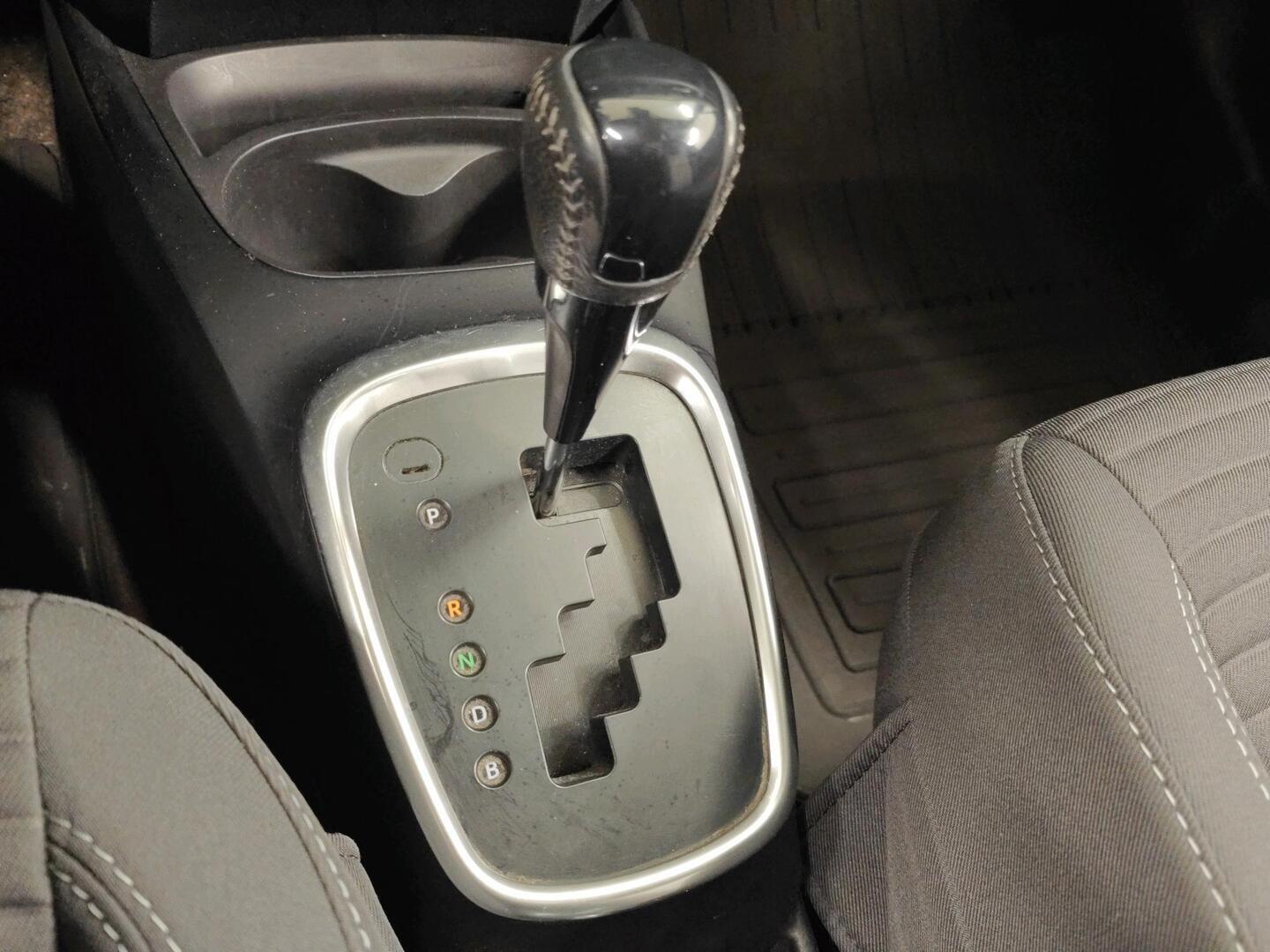 TOYOTA Yaris 2020