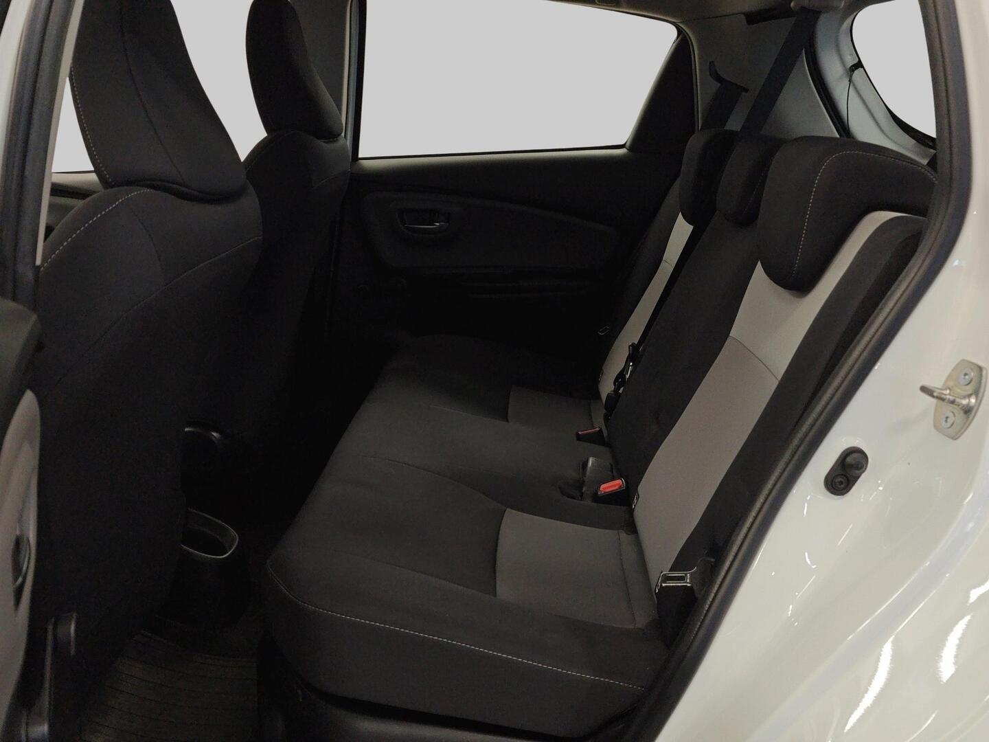 TOYOTA Yaris 2020