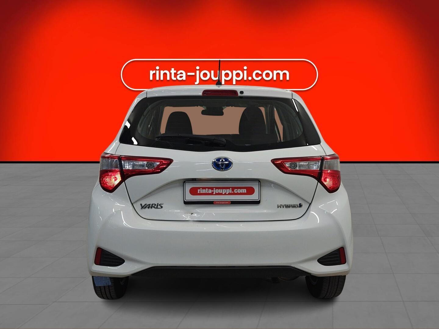 TOYOTA Yaris 2020