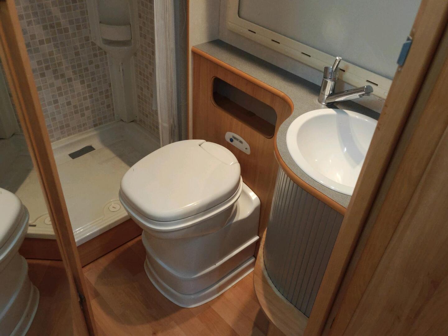 ADRIA S687 SP Izola 2005