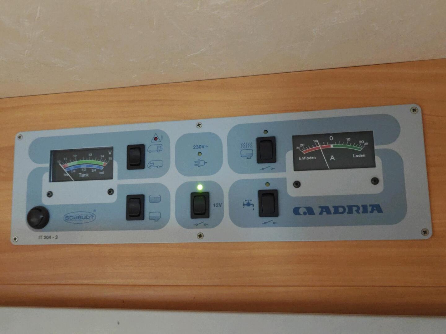 ADRIA S687 SP Izola 2005