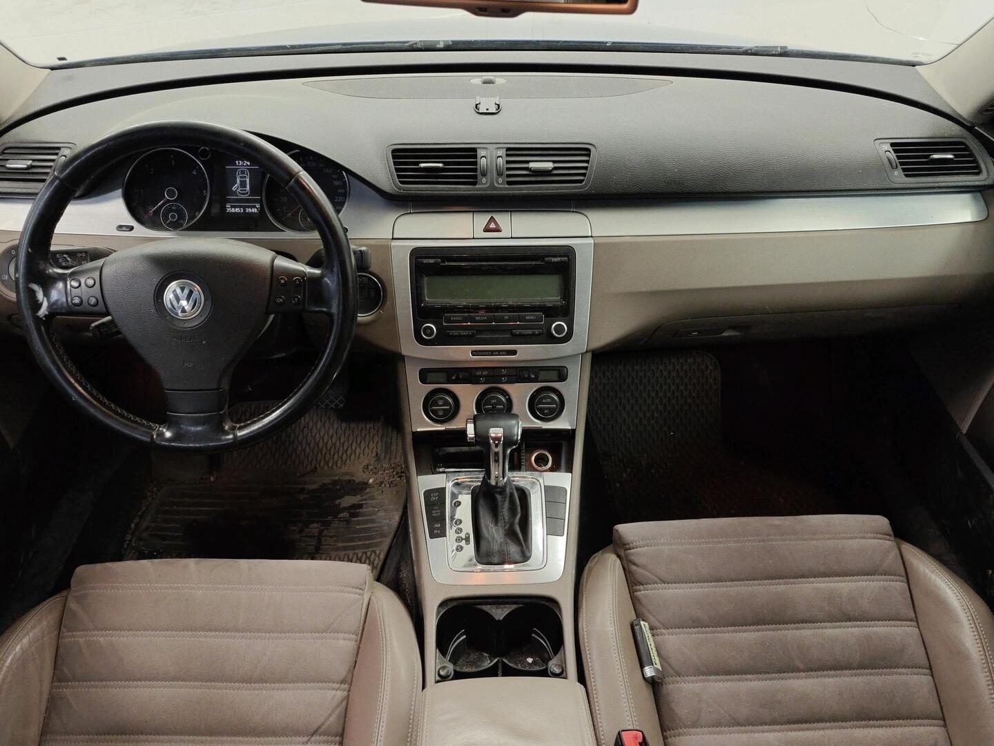 VOLKSWAGEN Passat 2009
