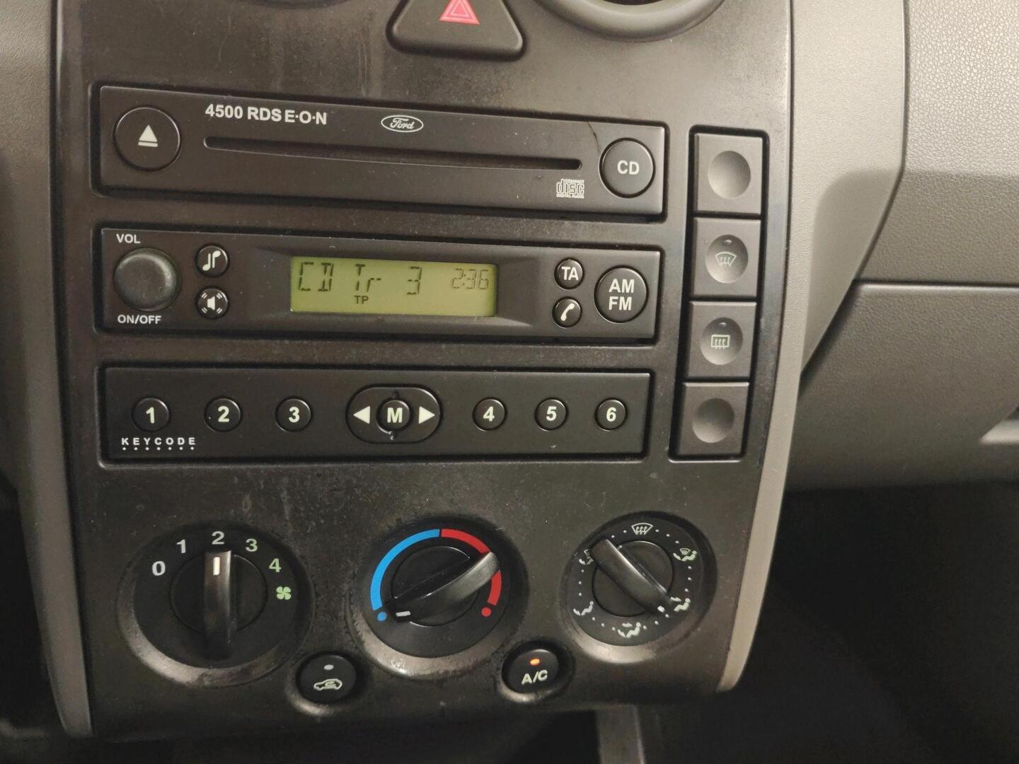 FORD Fusion 2003