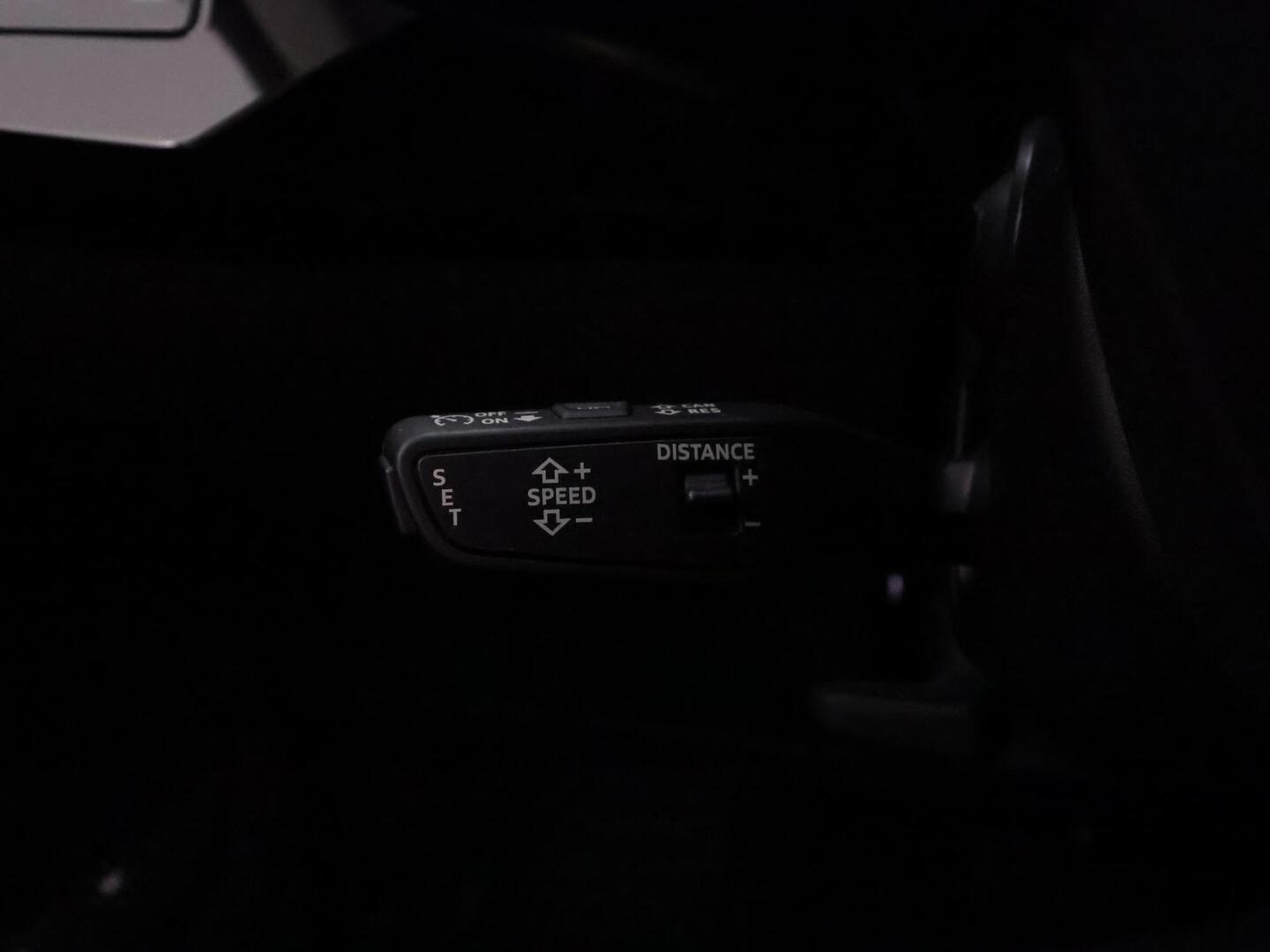 AUDI E-TRON 2022
