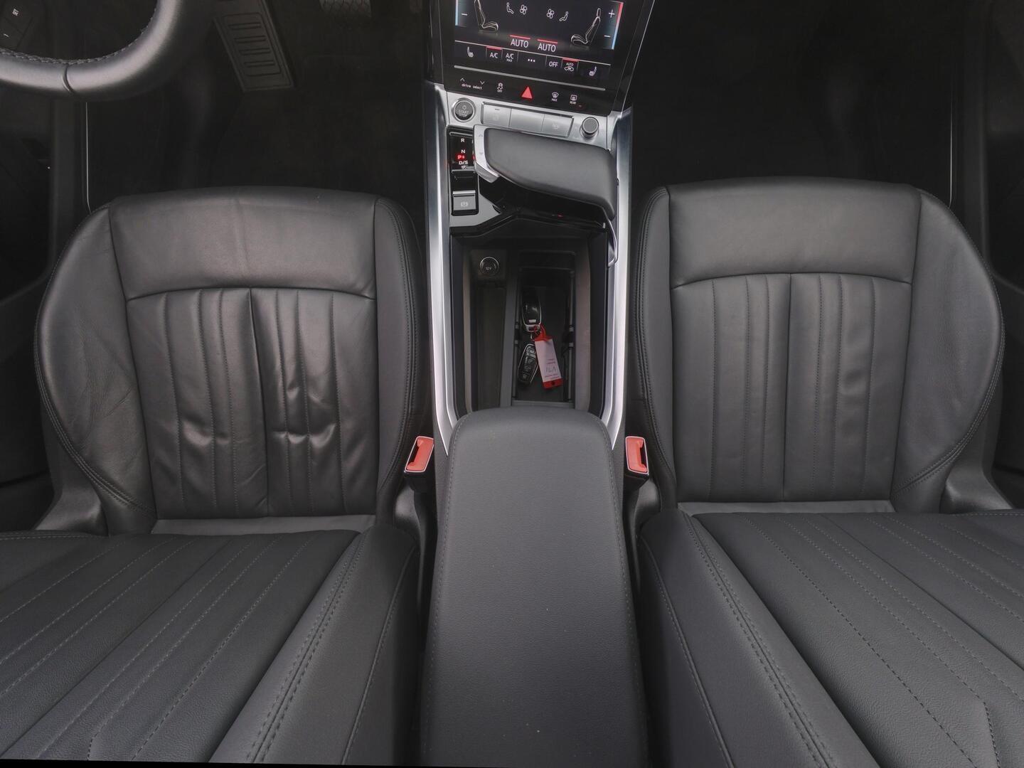AUDI E-TRON 2022