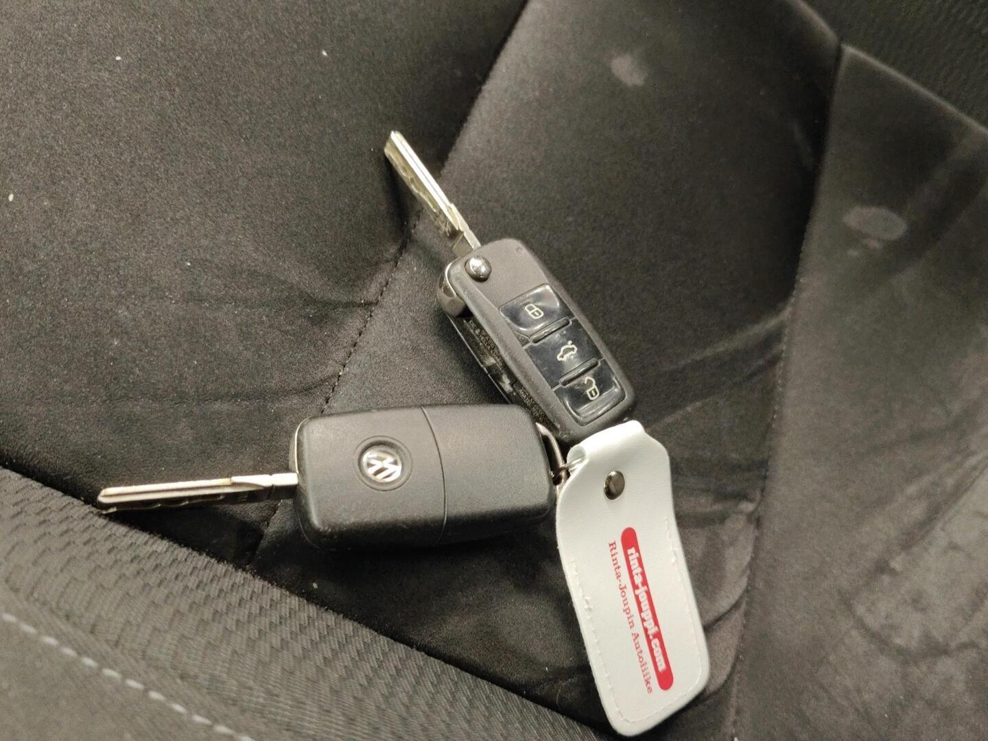VOLKSWAGEN Golf 2011