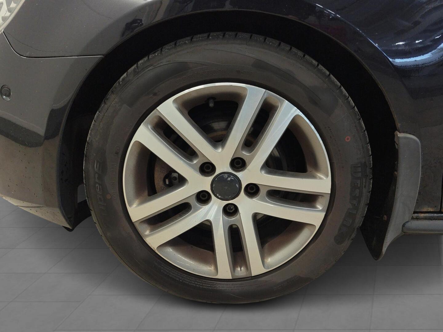 VOLKSWAGEN Golf 2011
