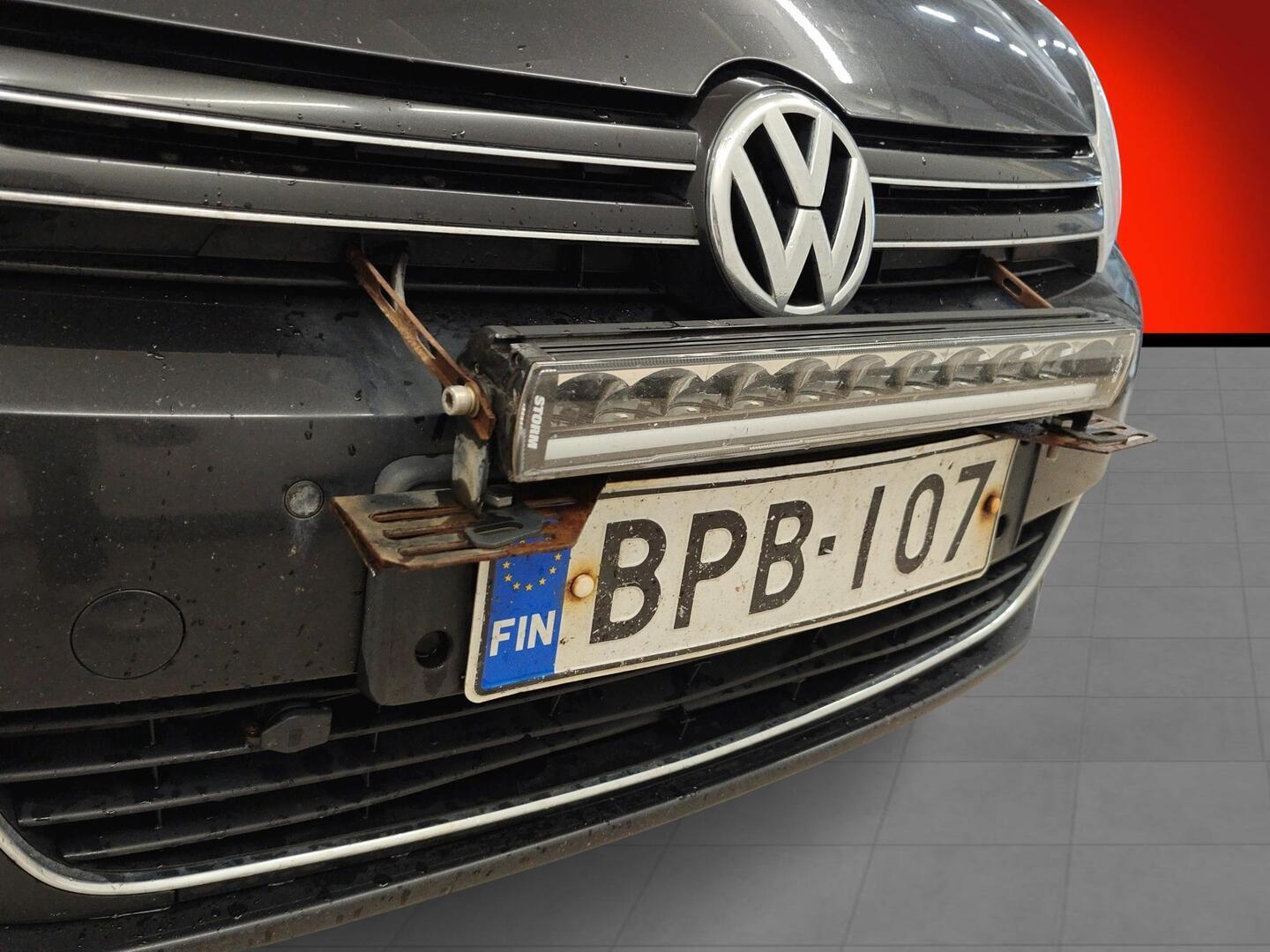 VOLKSWAGEN Golf 2011